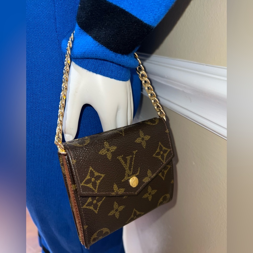 Vintage Louis Vuitton Elise Wallet